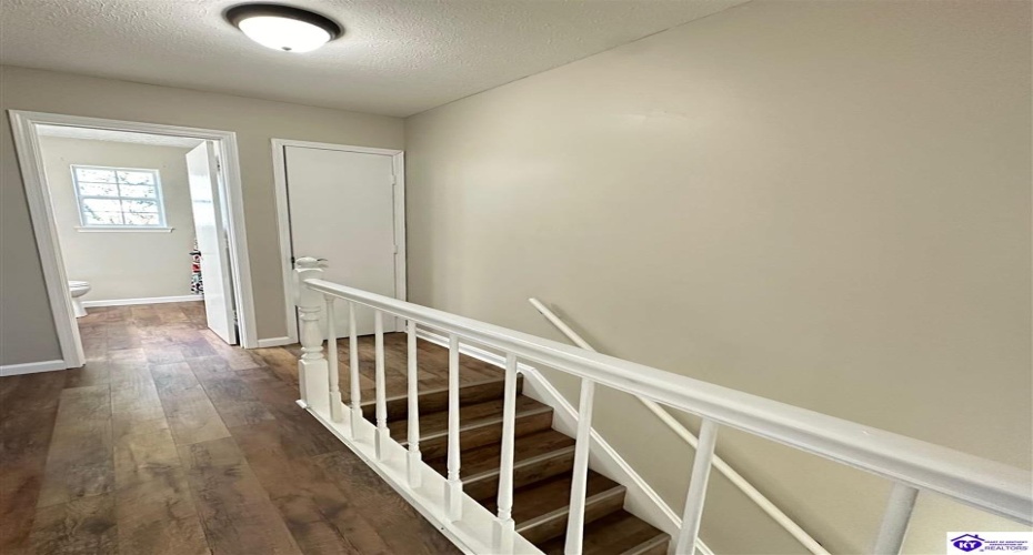 Brian Court, Radcliff, Kentucky 40160, ,2 BathroomsBathrooms,For Sale,Brian Court,HK24004301