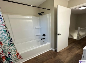 Brian Court, Radcliff, Kentucky 40160, ,2 BathroomsBathrooms,For Sale,Brian Court,HK24004301