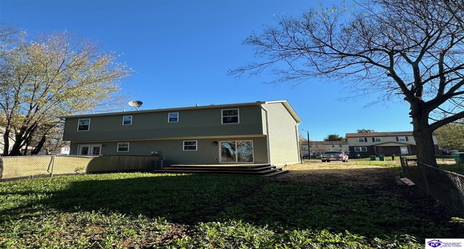 Brian Court, Radcliff, Kentucky 40160, ,2 BathroomsBathrooms,For Sale,Brian Court,HK24004301