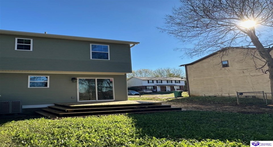 Brian Court, Radcliff, Kentucky 40160, ,2 BathroomsBathrooms,For Sale,Brian Court,HK24004301