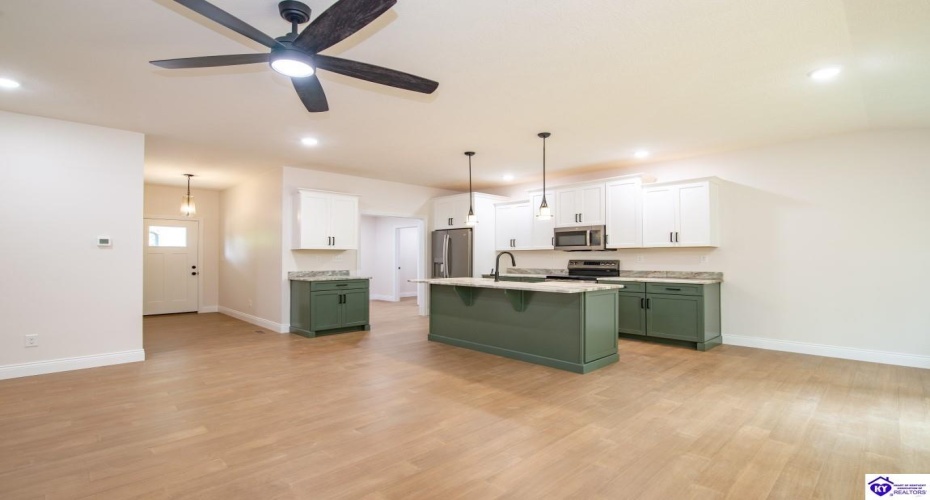 Blueberry Point, Brandenburg, Kentucky 40108, ,3 BathroomsBathrooms,For Sale,Blueberry Point,HK24004305