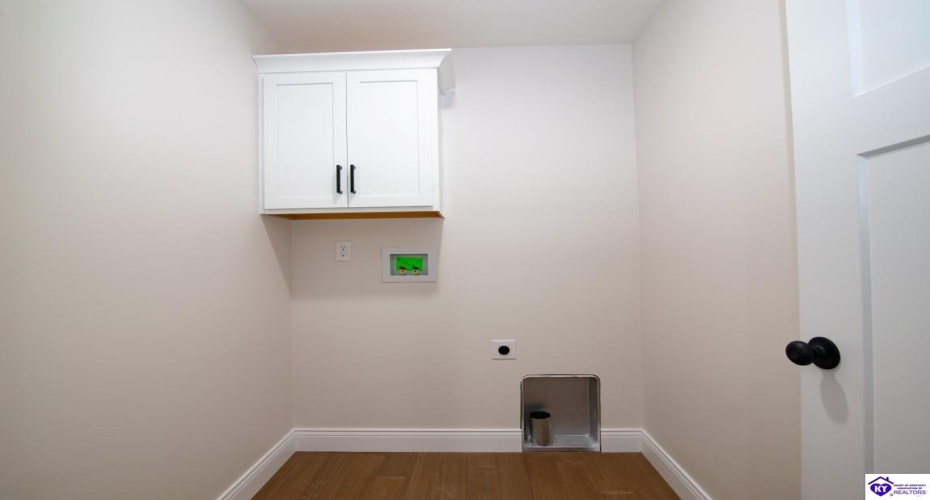 Blueberry Point, Brandenburg, Kentucky 40108, ,3 BathroomsBathrooms,For Sale,Blueberry Point,HK24004305