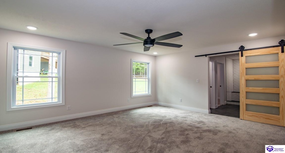 Blueberry Point, Brandenburg, Kentucky 40108, ,3 BathroomsBathrooms,For Sale,Blueberry Point,HK24004305