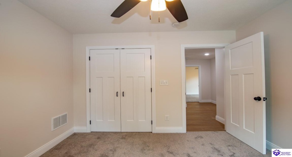 Blueberry Point, Brandenburg, Kentucky 40108, ,3 BathroomsBathrooms,For Sale,Blueberry Point,HK24004305