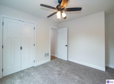 Blueberry Point, Brandenburg, Kentucky 40108, ,3 BathroomsBathrooms,For Sale,Blueberry Point,HK24004305