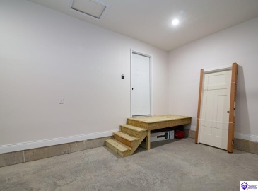 Blueberry Point, Brandenburg, Kentucky 40108, ,3 BathroomsBathrooms,For Sale,Blueberry Point,HK24004305