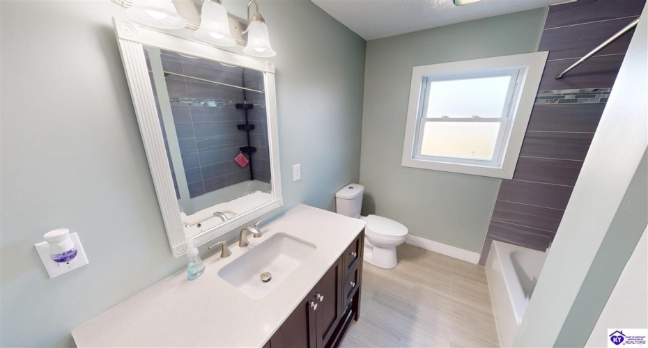 Otter Creek Road, Vine Grove, Kentucky 40175, ,2 BathroomsBathrooms,For Sale,Otter Creek Road,HK24004309