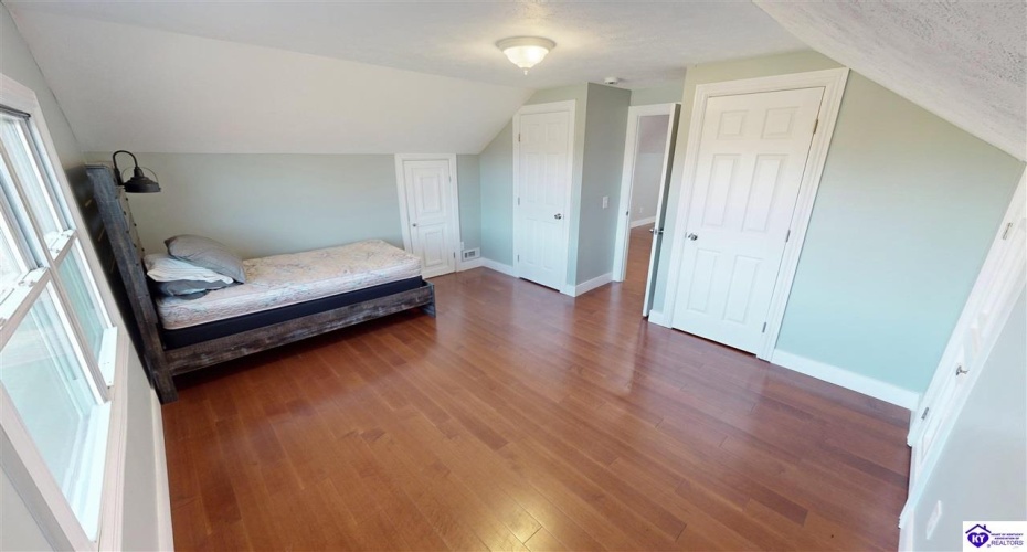 Otter Creek Road, Vine Grove, Kentucky 40175, ,2 BathroomsBathrooms,For Sale,Otter Creek Road,HK24004309