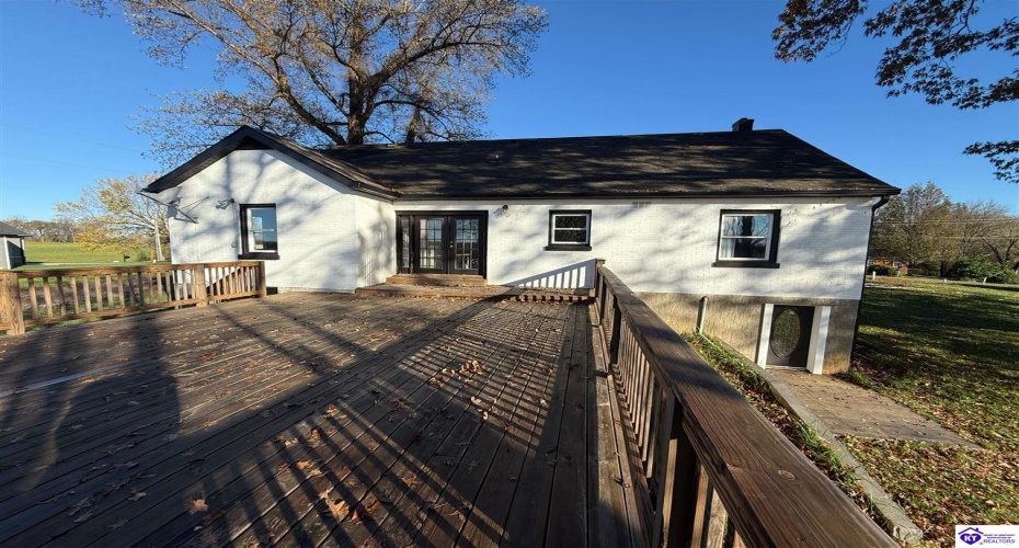 Otter Creek Road, Vine Grove, Kentucky 40175, ,2 BathroomsBathrooms,For Sale,Otter Creek Road,HK24004309