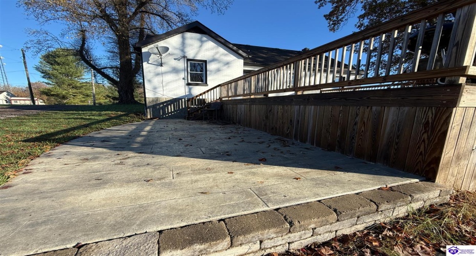 Otter Creek Road, Vine Grove, Kentucky 40175, ,2 BathroomsBathrooms,For Sale,Otter Creek Road,HK24004309