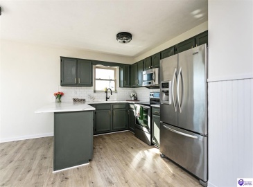 Lobo Drive, Elizabethtown, Kentucky 42701, ,2 BathroomsBathrooms,For Sale,Lobo Drive,HK24004310