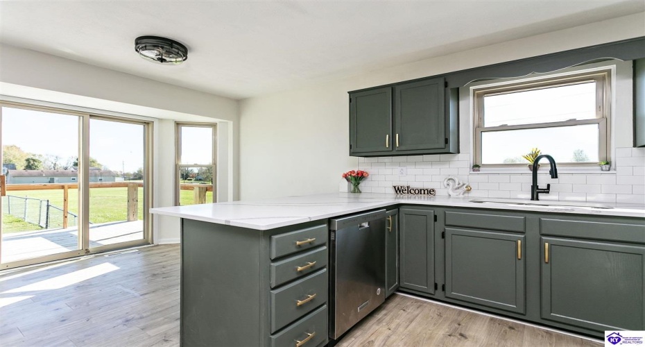 Lobo Drive, Elizabethtown, Kentucky 42701, ,2 BathroomsBathrooms,For Sale,Lobo Drive,HK24004310