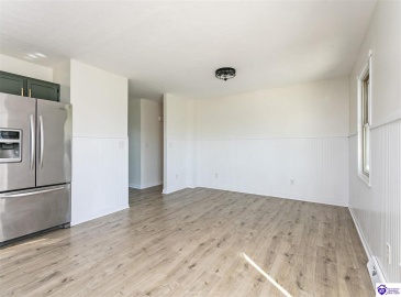 Lobo Drive, Elizabethtown, Kentucky 42701, ,2 BathroomsBathrooms,For Sale,Lobo Drive,HK24004310