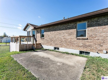 Lobo Drive, Elizabethtown, Kentucky 42701, ,2 BathroomsBathrooms,For Sale,Lobo Drive,HK24004310