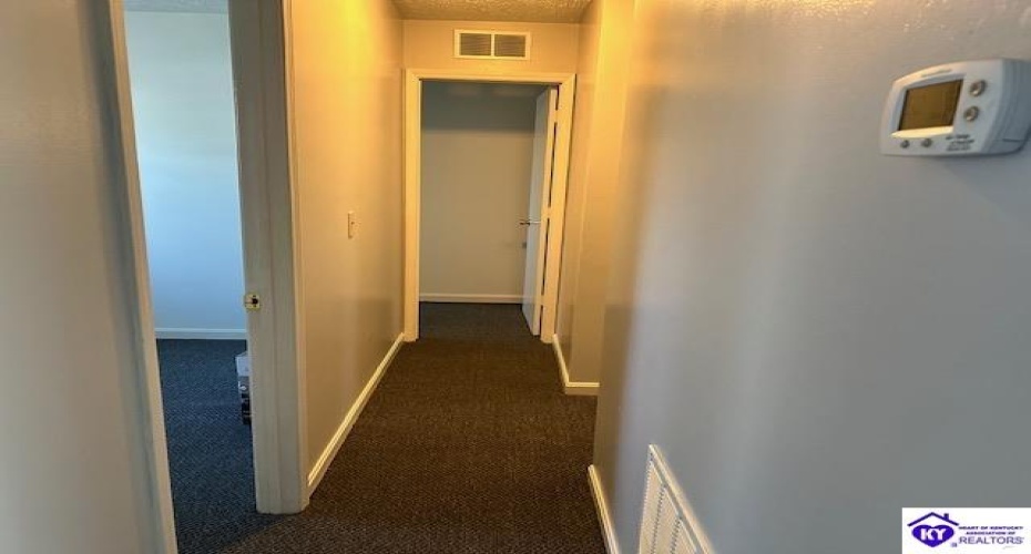 Front Nine Drive, Elizabethtown, Kentucky 42701, ,1 BathroomBathrooms,For Sale,Front Nine Drive,HK24004311