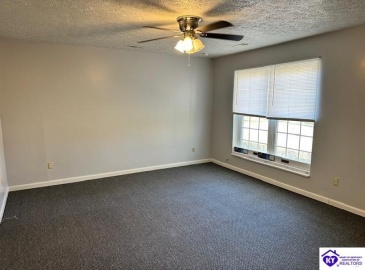 Front Nine Drive, Elizabethtown, Kentucky 42701, ,1 BathroomBathrooms,For Sale,Front Nine Drive,HK24004311