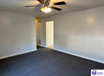 Front Nine Drive, Elizabethtown, Kentucky 42701, ,1 BathroomBathrooms,For Sale,Front Nine Drive,HK24004311