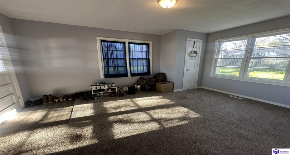 2nd Street, Guston, Kentucky 40142, ,1 BathroomBathrooms,For Sale,2nd Street,HK24004313