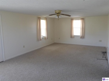 Cub Run Highway, Munfordville, Kentucky 42765, ,2 BathroomsBathrooms,For Sale,Cub Run Highway,HK24004316