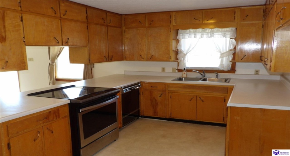 Cub Run Highway, Munfordville, Kentucky 42765, ,2 BathroomsBathrooms,For Sale,Cub Run Highway,HK24004316