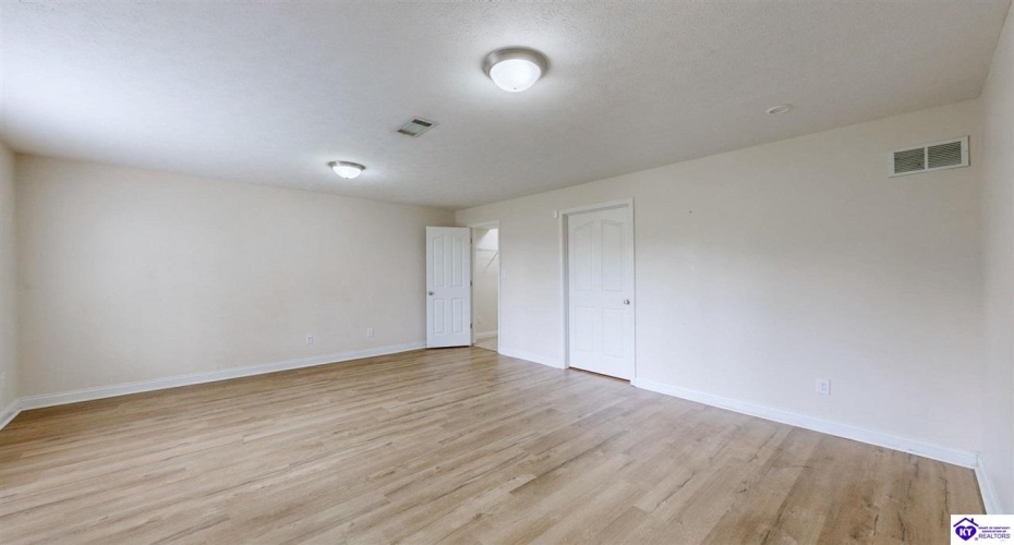 Collinbrook Drive, Rineyville, Kentucky 40162, ,3 BathroomsBathrooms,For Sale,Collinbrook Drive,HK24002524