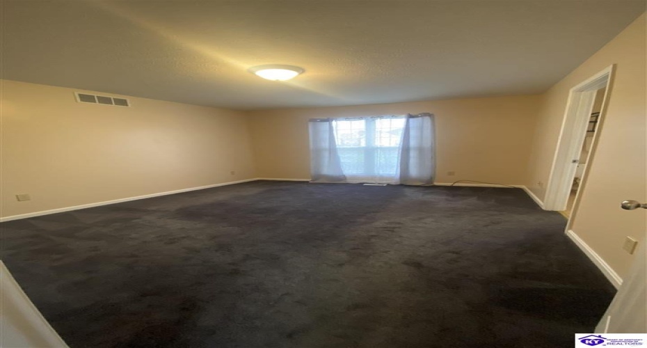 Amanda Jo Drive, Elizabethtown, Kentucky 42701, ,2 BathroomsBathrooms,For Sale,Amanda Jo Drive,HK24004324