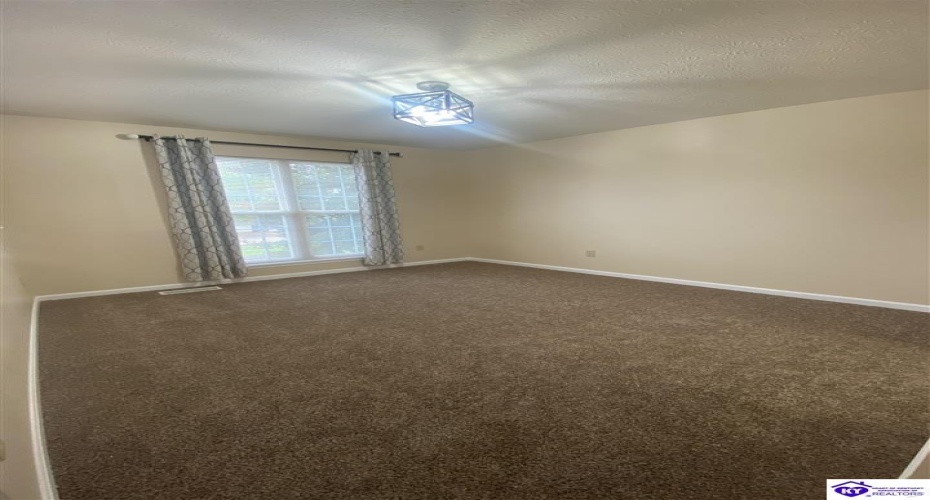 Amanda Jo Drive, Elizabethtown, Kentucky 42701, ,2 BathroomsBathrooms,For Sale,Amanda Jo Drive,HK24004324