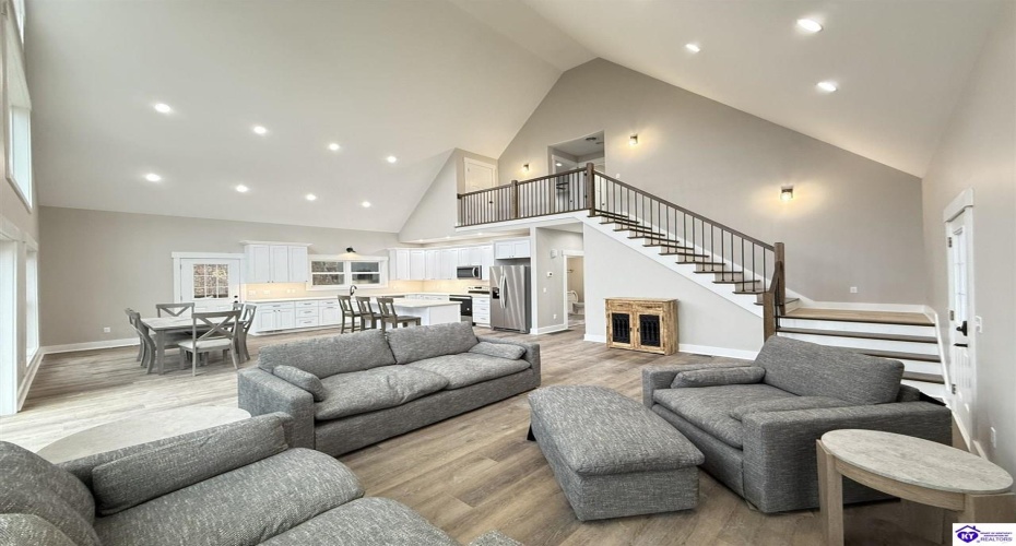 Moutardier Bay Ct, Leitchfield, Kentucky 42754, ,4 BathroomsBathrooms,For Sale,Moutardier Bay Ct,HK24004329