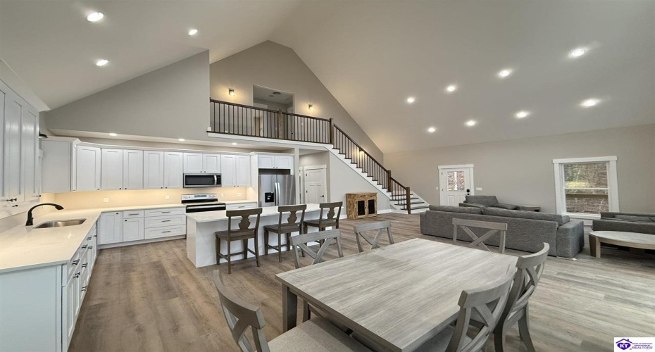 Moutardier Bay Ct, Leitchfield, Kentucky 42754, ,4 BathroomsBathrooms,For Sale,Moutardier Bay Ct,HK24004329