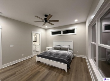 Moutardier Bay Ct, Leitchfield, Kentucky 42754, ,4 BathroomsBathrooms,For Sale,Moutardier Bay Ct,HK24004329