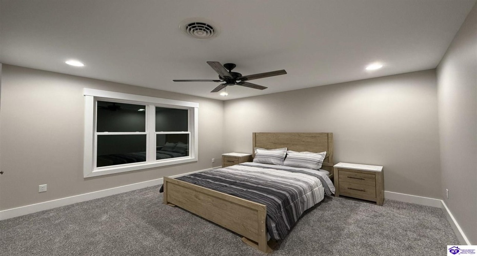 Moutardier Bay Ct, Leitchfield, Kentucky 42754, ,4 BathroomsBathrooms,For Sale,Moutardier Bay Ct,HK24004329