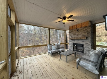 Moutardier Bay Ct, Leitchfield, Kentucky 42754, ,4 BathroomsBathrooms,For Sale,Moutardier Bay Ct,HK24004329