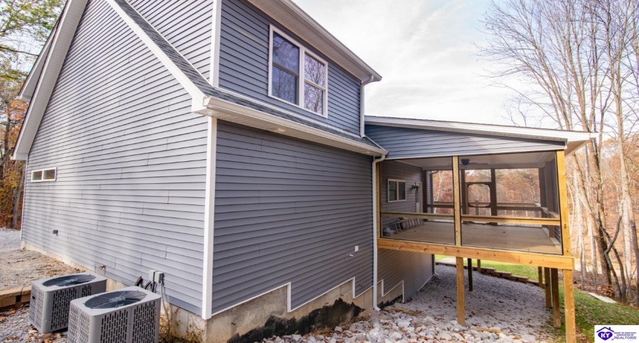 Moutardier Bay Ct, Leitchfield, Kentucky 42754, ,4 BathroomsBathrooms,For Sale,Moutardier Bay Ct,HK24004329