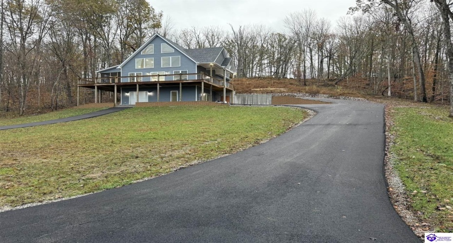 Moutardier Bay Ct, Leitchfield, Kentucky 42754, ,4 BathroomsBathrooms,For Sale,Moutardier Bay Ct,HK24004329