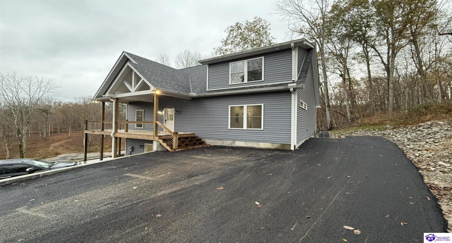 Moutardier Bay Ct, Leitchfield, Kentucky 42754, ,4 BathroomsBathrooms,For Sale,Moutardier Bay Ct,HK24004329