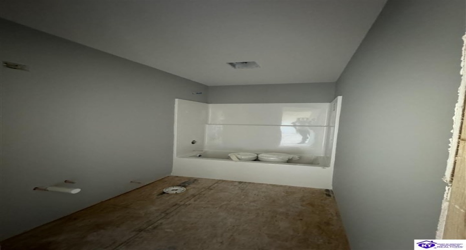 Dixie Highway, Sonora, Kentucky 42776, ,2 BathroomsBathrooms,For Sale,Dixie Highway,HK24004330