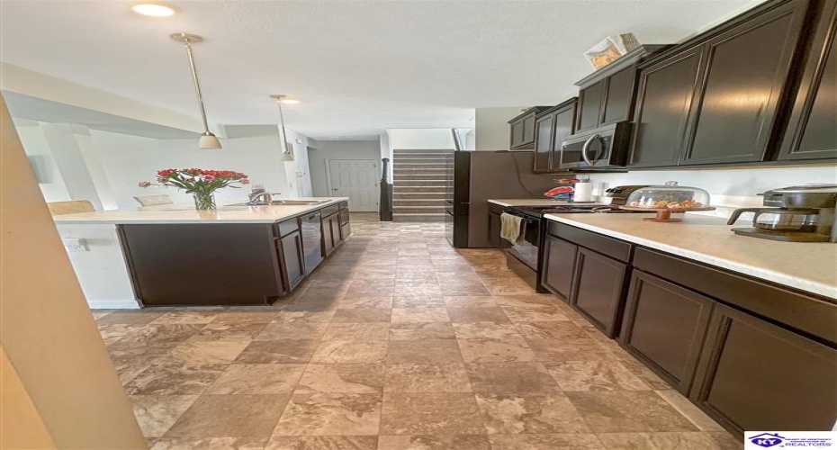 Johnson Ridge Rd, Louisville, Kentucky 40245, ,3 BathroomsBathrooms,For Sale,Johnson Ridge Rd,HK24004337