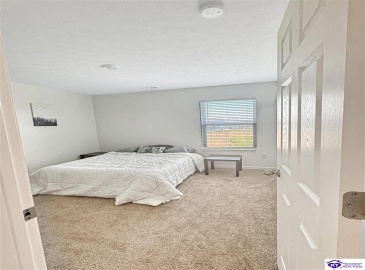 Johnson Ridge Rd, Louisville, Kentucky 40245, ,3 BathroomsBathrooms,For Sale,Johnson Ridge Rd,HK24004337