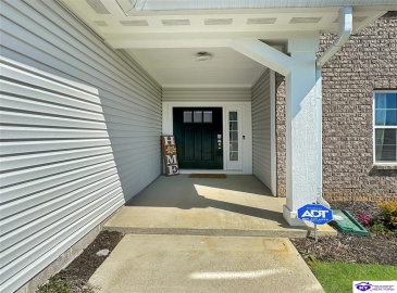 Johnson Ridge Rd, Louisville, Kentucky 40245, ,3 BathroomsBathrooms,For Sale,Johnson Ridge Rd,HK24004337