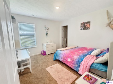 Johnson Ridge Rd, Louisville, Kentucky 40245, ,3 BathroomsBathrooms,For Sale,Johnson Ridge Rd,HK24004337