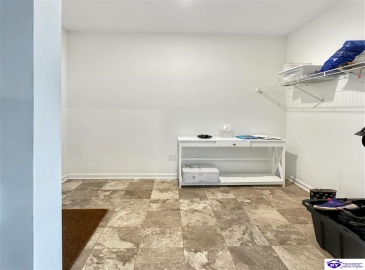 Johnson Ridge Rd, Louisville, Kentucky 40245, ,3 BathroomsBathrooms,For Sale,Johnson Ridge Rd,HK24004337