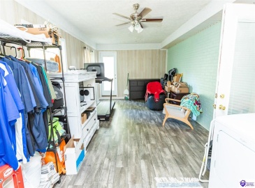 College Street, Hodgenville, Kentucky 42748, ,2 BathroomsBathrooms,For Sale,College Street,HK24003652