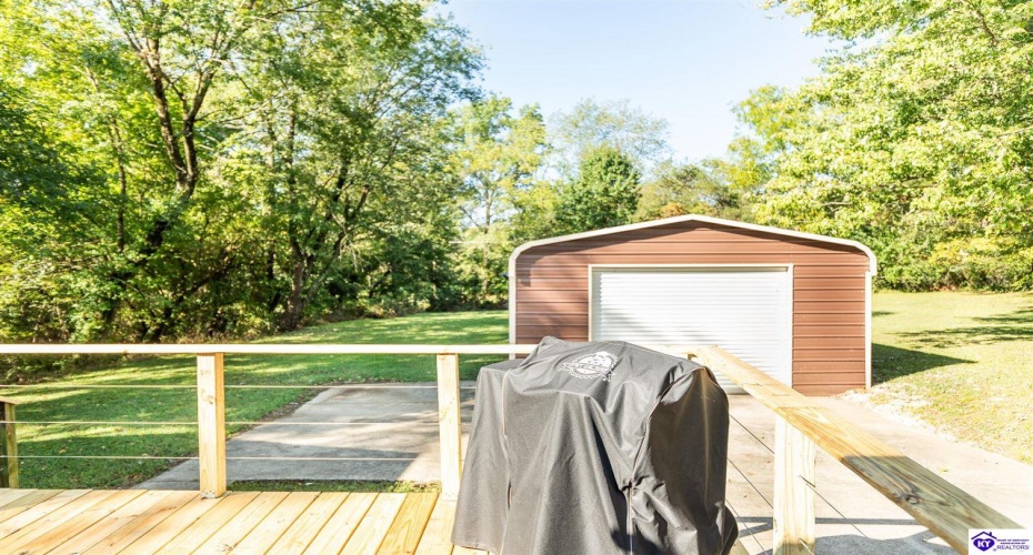 College Street, Hodgenville, Kentucky 42748, ,2 BathroomsBathrooms,For Sale,College Street,HK24003652