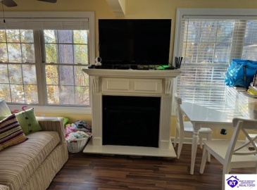 Spring Shores Lane, Falls Of Rough, Kentucky 40119, ,4 BathroomsBathrooms,For Sale,Spring Shores Lane,HK24004338