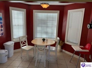 Spring Shores Lane, Falls Of Rough, Kentucky 40119, ,4 BathroomsBathrooms,For Sale,Spring Shores Lane,HK24004338