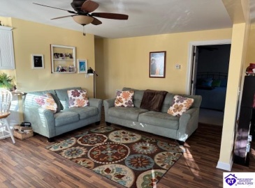 Spring Shores Lane, Falls Of Rough, Kentucky 40119, ,4 BathroomsBathrooms,For Sale,Spring Shores Lane,HK24004338