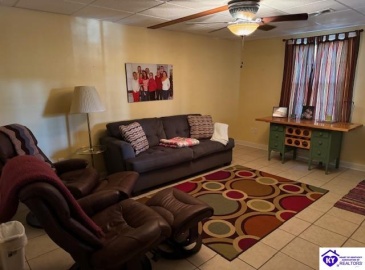 Spring Shores Lane, Falls Of Rough, Kentucky 40119, ,4 BathroomsBathrooms,For Sale,Spring Shores Lane,HK24004338