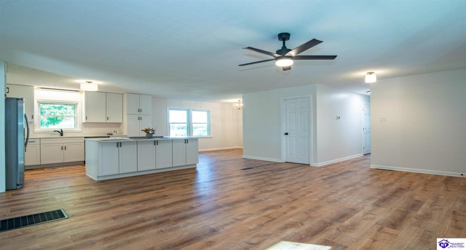 Guston Road, Guston, Kentucky 40142, ,3 BathroomsBathrooms,For Sale,Guston Road,HK24004341