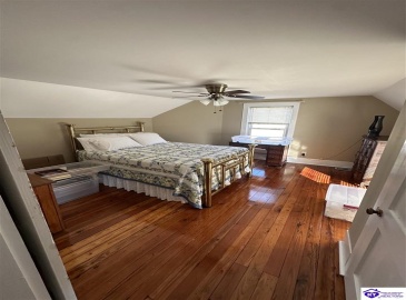 High Street, Hodgenville, Kentucky 42748, ,2 BathroomsBathrooms,For Sale,High Street,HK24004346