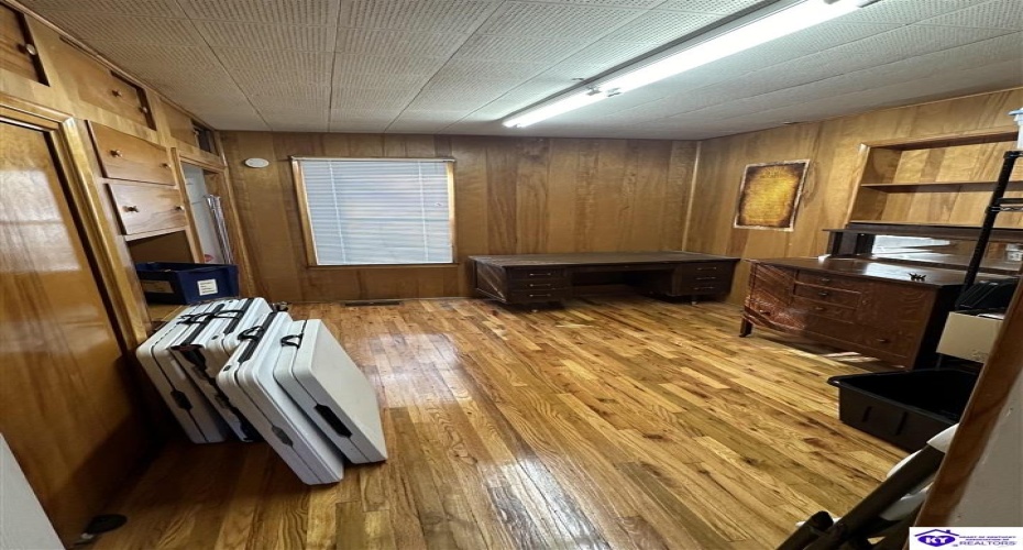 High Street, Hodgenville, Kentucky 42748, ,2 BathroomsBathrooms,For Sale,High Street,HK24004346